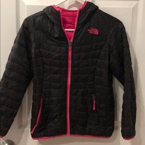 Girls Reversible Northface Size Med. 10/12
